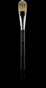 MAC Foundation brush 190