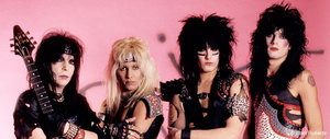 Подарите мне билет на концерт Motley Crue