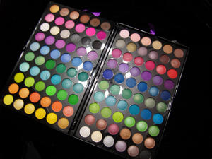 120 COLORS PALETTE EYESHADOW\