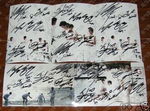 TOHOSHINKI Autographed photos