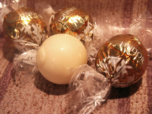 Lindor White Chocolate Truffles