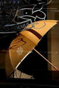 AQUASCUTUM umbrella