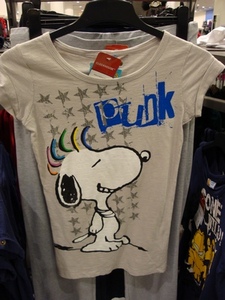 обновить футболку с Snoopy-punk )