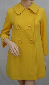 yellow coat