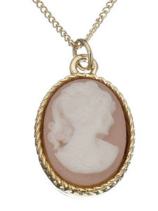 Cute Cameo Pendant Necklace