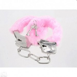 розовые пушистые наручники