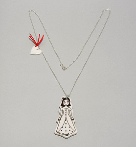 Украшение на шею Фарфоровые мечты