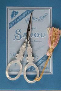 Mother of Pearl Style Scissors