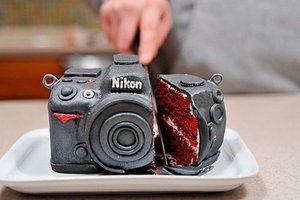 Торт в форме фотоаппарата