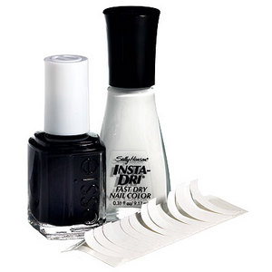 Чёрный лак для ногтей