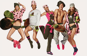 всю undercolors collection UNITED COLORS OF BENETTON ....ну или хотя би что-то