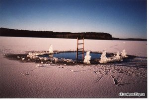 зимой в прорубь понырять