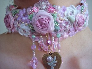 Baby rosebud locket bracelet - choker - Victorian and feminine