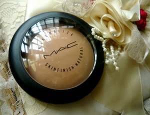 MAC Mineralize Skinfinish Natural
