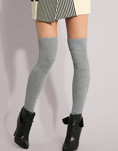 tights over knee