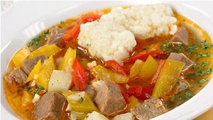 приготовить венгерский суп гуляш