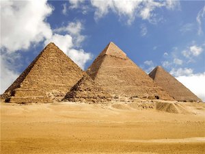 увидеть египетские пирамиды
