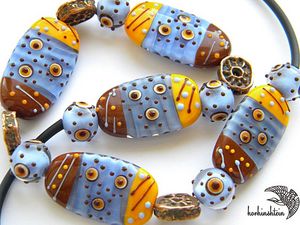 Колье из авторских бусин в технике lampwork