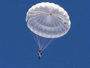 прыгнуть с парашютом или хотя бы Rope Jumping