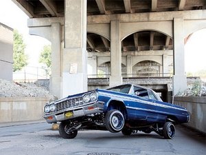 Увидеть шоу Lowrider'ов