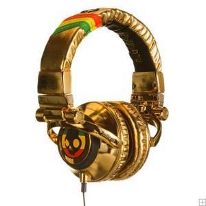 Headphones by Skullcandy