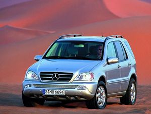 Mercedes-Benz / M-klasse (W163) / ML 320