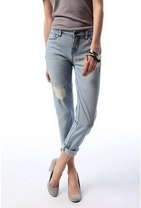 BDG Slim Boyfriend Jean