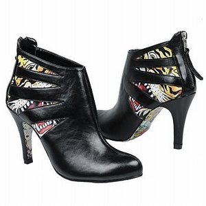 ed Hardy!!!!ED HARDY!!!много хаааааааааааааардиииии!!!!