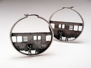 metro earrings