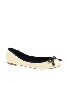 Monochrome Ballerina Pump