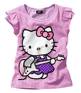 Футболка Hello Kitty мне и Лизе