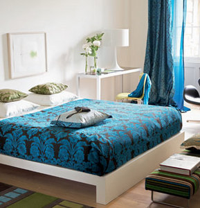 Спальня в розовато-ливовом или бирюзовом сочетании