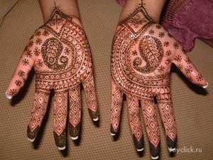 расписать руки и ноги хной