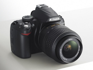 Nikon D3000 Kit