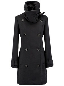 Черное пальто с воротником-стойкой