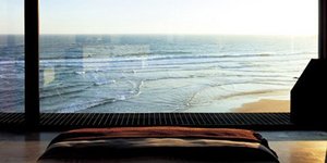 уехать куда-то летом