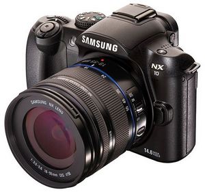 Фотокамера Samsung NX10