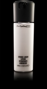 M.A.C STROBE LIQUID