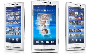 Sony Ericson Xperia X10 белого цвета