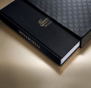 Книга Gucci by Gucci