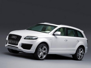 Audi Q7 white