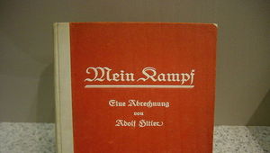 книга Mein Kampf