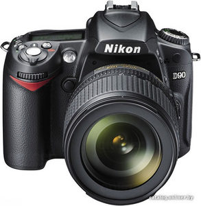 Цифровой фотоаппарат Nikon D90
