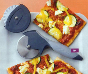 Нож для пиццы и сыра