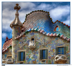 book about Antonio Gaudi architecture