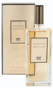 духи Datura Noir ("Черный дурман") от Serge Lutens