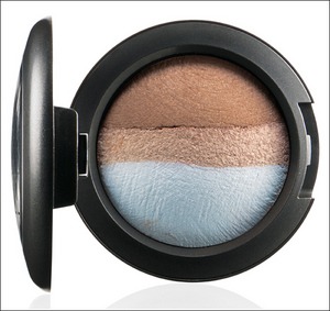 MAC Soften the Mood Mineralize Eyeshadow