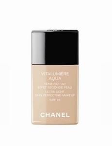 Chanel Vitalumiere Aqua тональник