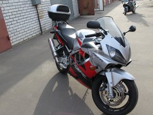 Желаю страстно Honda CBR