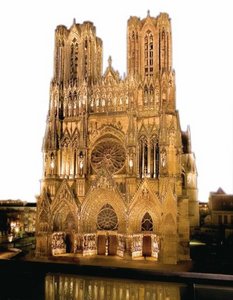 3 livres sur cath&#233;drales 2011